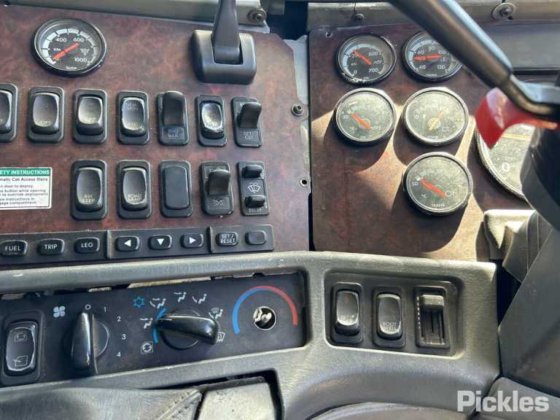 2004年式フレイトライナー・アーゴシー