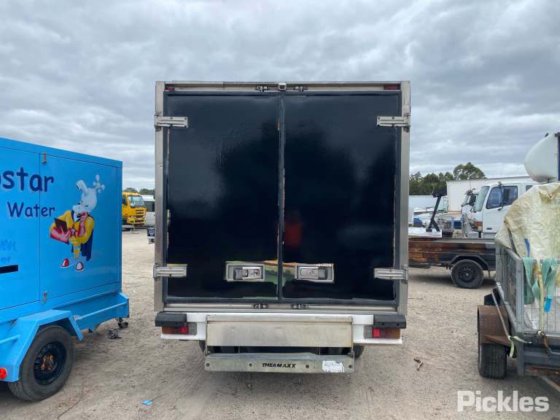 2014年式 日野 300 616