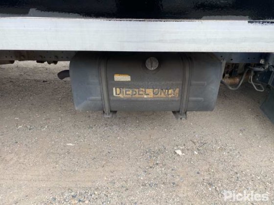 2014年式 日野 300 616