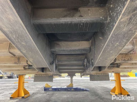 小松830E卡车车身