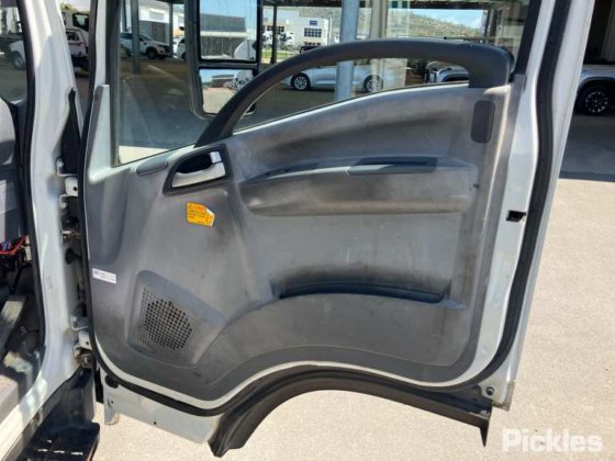 2019年式 いすゞ NPR