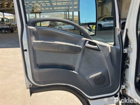 2019年式 いすゞ NPR