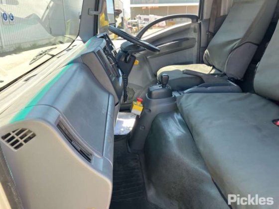 2019年式 いすゞ NPR