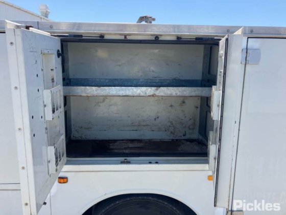 2019年式 いすゞ NPR