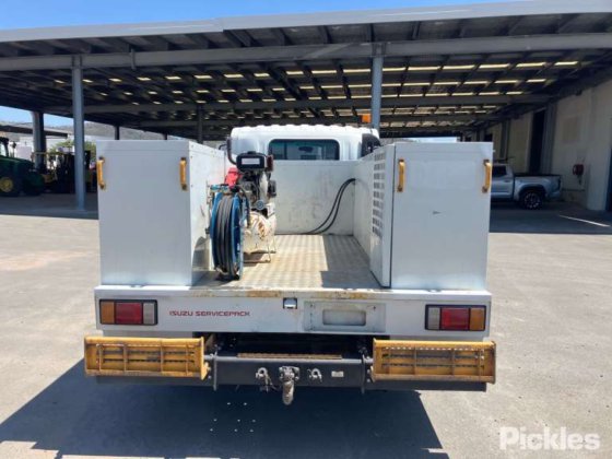 2019年式 いすゞ NPR