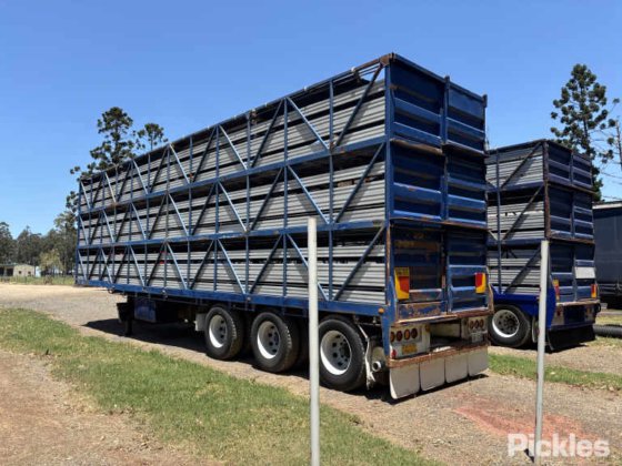 2001年伊斯特韦尔控股公司