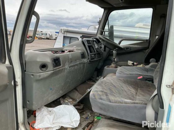 2005年 三菱 FM600