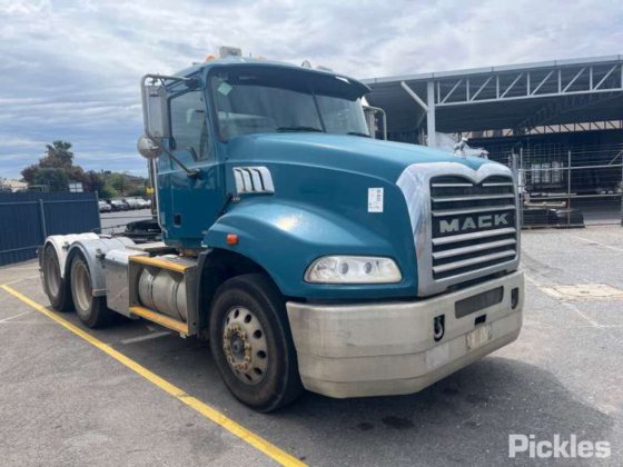 2015 マック・グラナイト