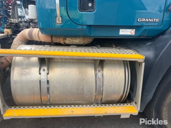 2015 マック・グラナイト