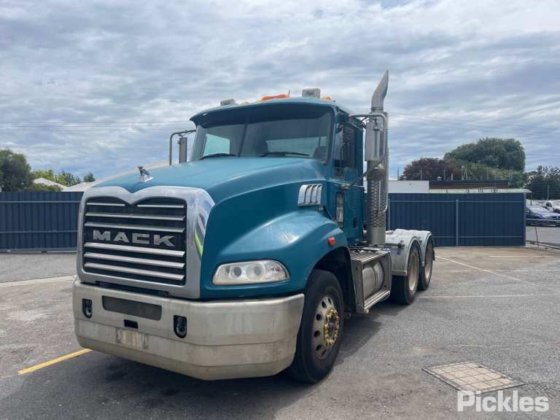 2015 マック・グラナイト