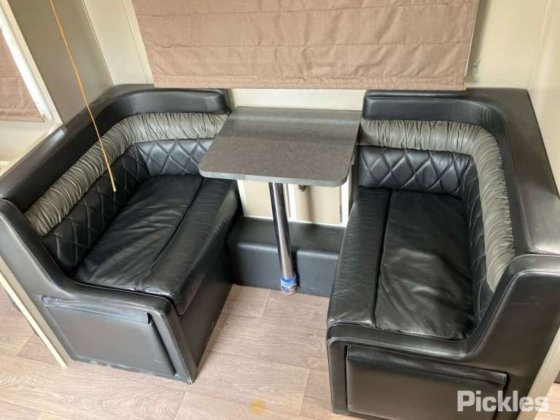 2014年式ロータス・フリーランダー