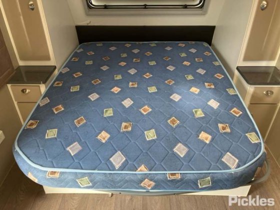 2014年式ロータス・フリーランダー