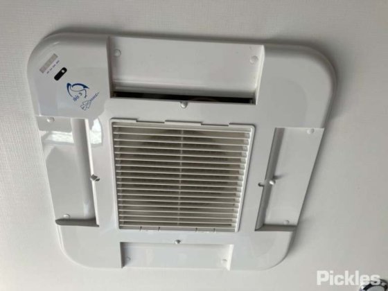 2014年式ロータス・フリーランダー