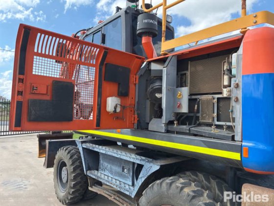 2016款日立ZX170W-5B