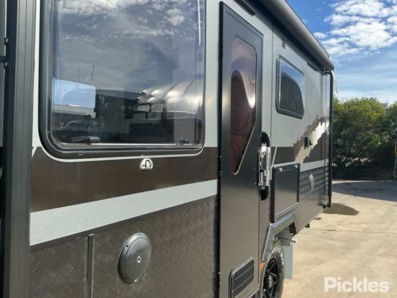 2022年式オースリンクキャラバンズ マリブレイダー