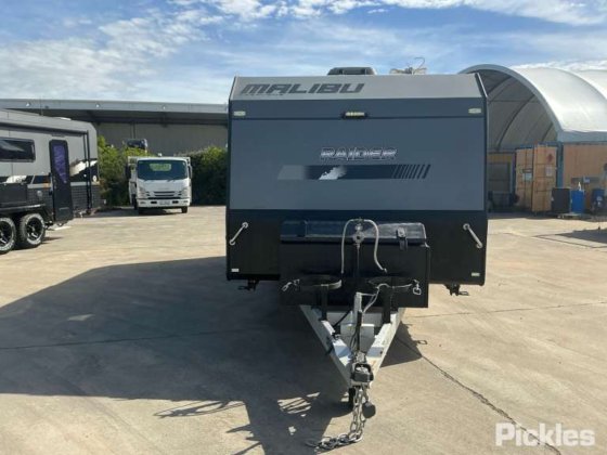 2022年式オースリンクキャラバンズ マリブレイダー