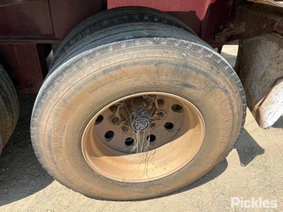 2017 Barker 重型三轴卡车