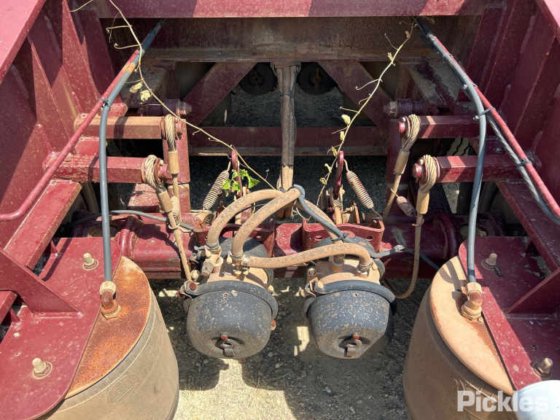 2017 Barker 重型三轴卡车