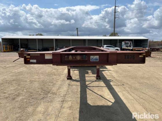 2017 Barker 重型三轴卡车