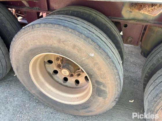 2017 Barker 重型三轴卡车