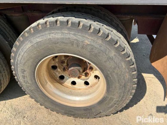 2017 Barker 重型三轴卡车