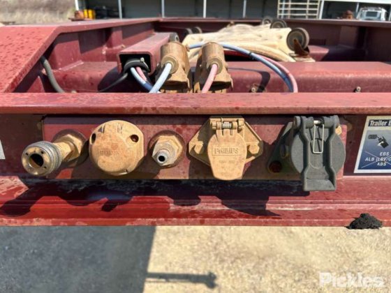 2017 Barker 重型三轴卡车