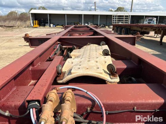 2017 Barker 重型三轴卡车