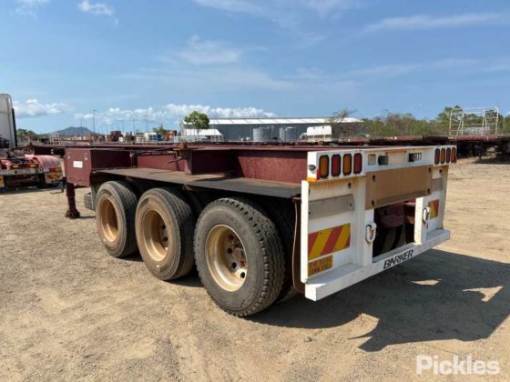 2017 Barker 重型三轴卡车