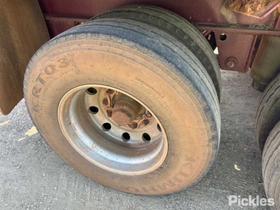 2017 Barker 重型三轴卡车