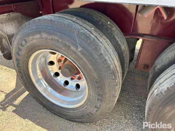 2017 Barker 重型三轴卡车