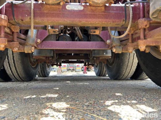 2017 Barker 重型三轴卡车