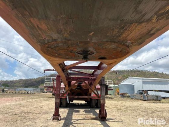 2017 Barker 重型三轴卡车