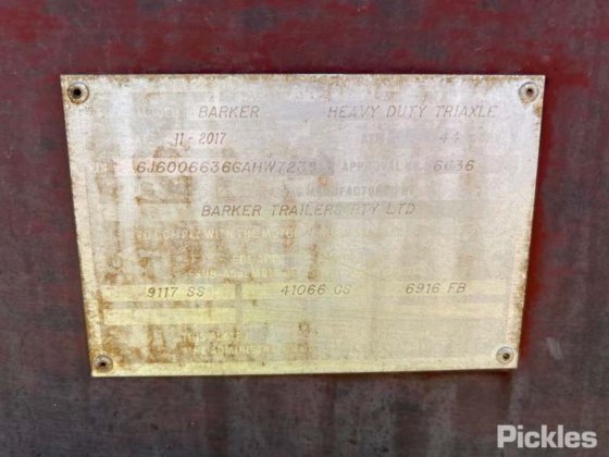 2017 Barker 重型三轴卡车
