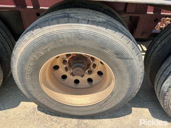 2017 Barker 重型三轴卡车