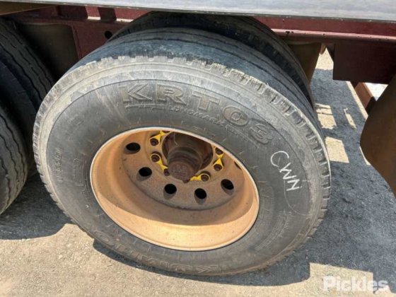 2017 Barker 重型三轴卡车