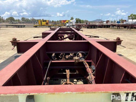 2017 Barker 重型三轴卡车