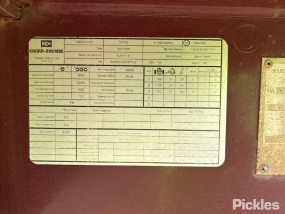 2017 Barker 重型三轴卡车