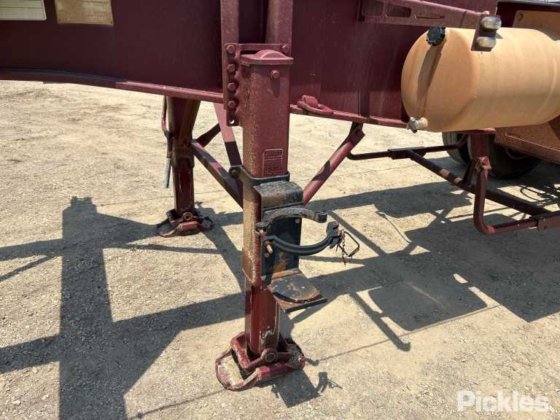 2017 Barker 重型三轴卡车