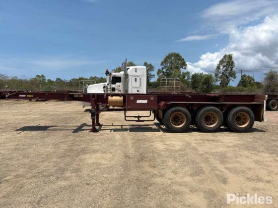 2017 Barker 重型三轴卡车