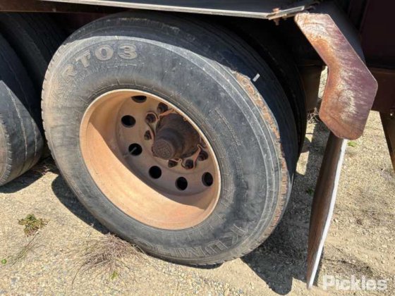 2017 Barker 重型三轴卡车