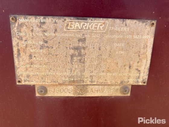 2017 Barker 重型三轴卡车