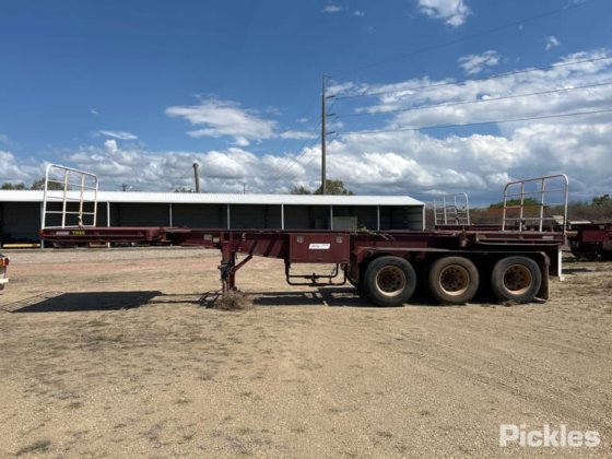 2017 Barker 重型三轴卡车