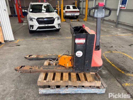 EP设备公司托盘搬运车