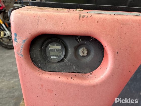 EP设备公司托盘搬运车