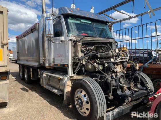 2021年式フレイトライナー・コロナド