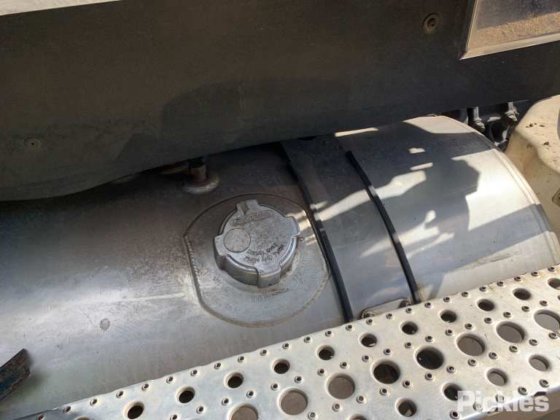 2021年式フレイトライナー・コロナド