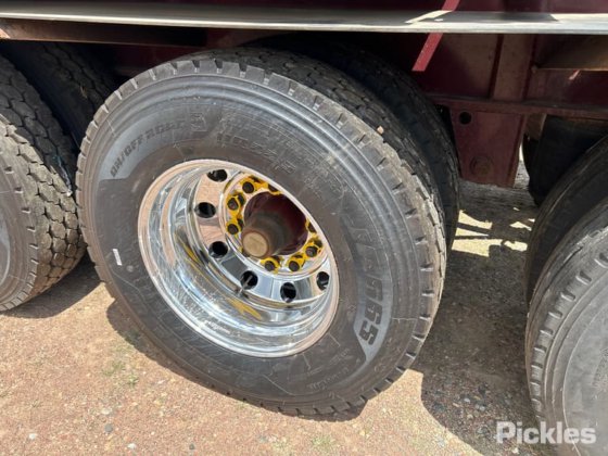 2017 Barker 重型三轴卡车