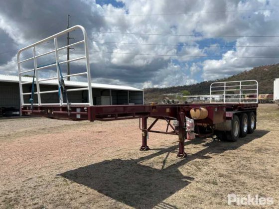2017 Barker 重型三轴卡车