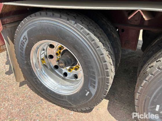 2017 Barker 重型三轴卡车