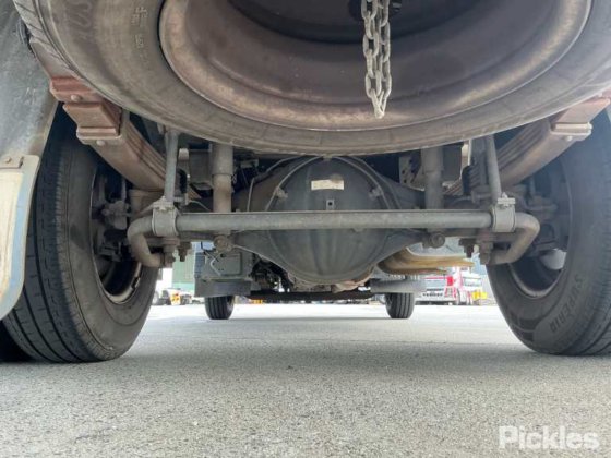 2015年式 三菱 キャンター 615